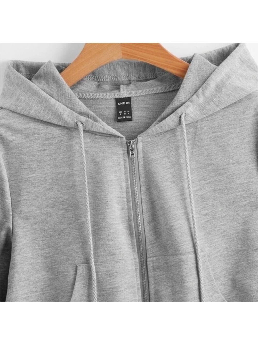 SHEIN EZWEAR Women’s Light Gray Cropped Zip-Up Hoodie – Size Small ✨🩶🧥 - Picture 9 of 11